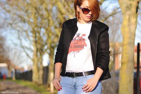 Look of the day: Funny t-shirt, jeans & studded booties lovelystyle (7)