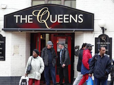 The Queens, en East London