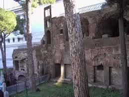Las ínsulas, los adelantados bloques de pisos de los romanos