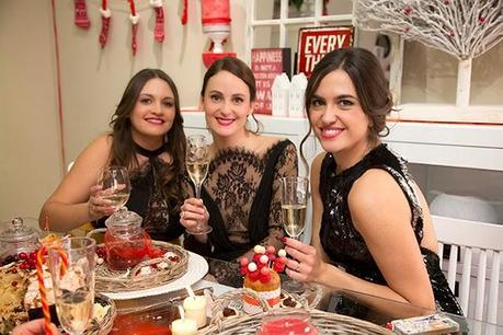 Una #navidadbanak, un video y un vestido muy especial Una #navidadbanak, un video y un vestido muy especial