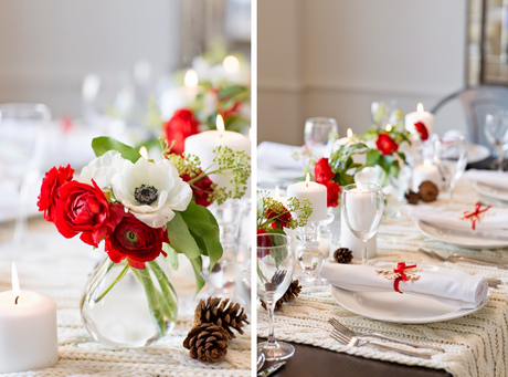 UNA LUMINOSA MESA PARA NAVIDAD CON FLORES Y PIÑAS