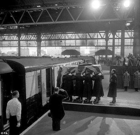 Restaurado el vagón del último viaje de Winston Churchill