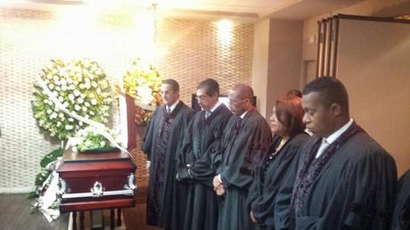 UASD da último adiós a maestro Guerrero, esposo directora de IIBI.