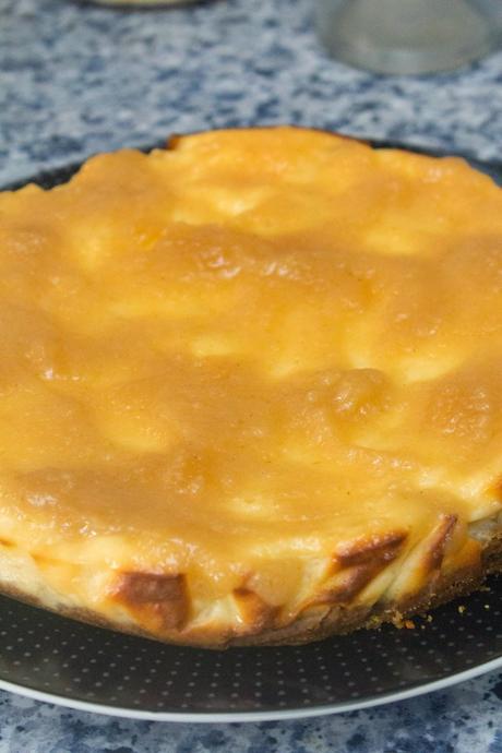 Tarta de queso ricotta y manzana
