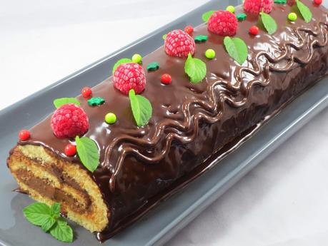 Tronco de mousse de turrón y chocolate