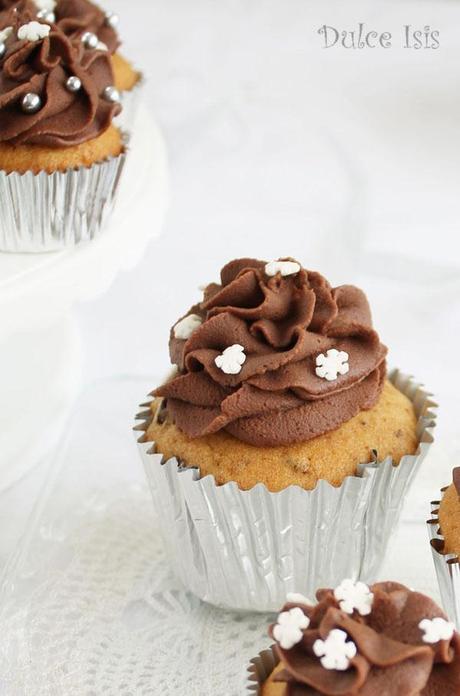 Cupcakes de Higos y Crema Chantilly de Chocolate para Navidad