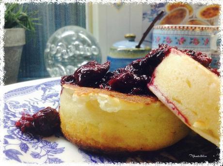 Crumpets con frutas del bosque Crumpets con frutas del bosque