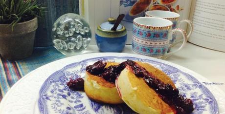 Crumpets con frutas del bosque