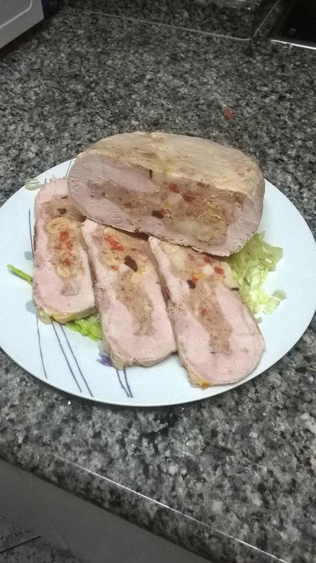 LOMO DE CERDO RELLENO CON ANACARDO