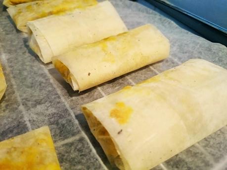 Rollitos veganos de masa filo con coliflor y pesto