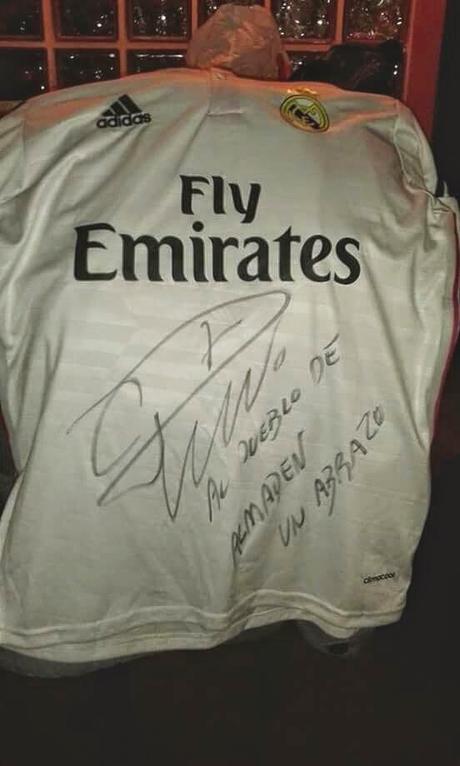 Partido de fútbol a beneficio de Caritas Almadén