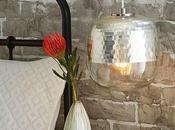 mesillas dormitorio, lámparas colgando techo