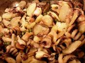 Sepias patatas guisantes Seppie patate piselli