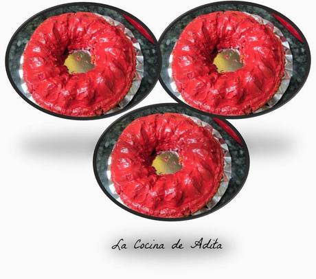 Bizcocho de almendras con cobertura de candy melts