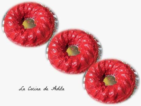 Bizcocho de almendras con cobertura de candy melts