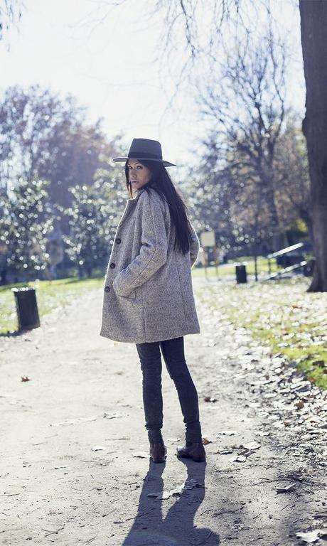street style barbara crespo grey pepe jeans red boots fashion blogger outfit blog de moda street style barbara crespo grey pepe jeans red boots fashion blogger outfit blog de moda