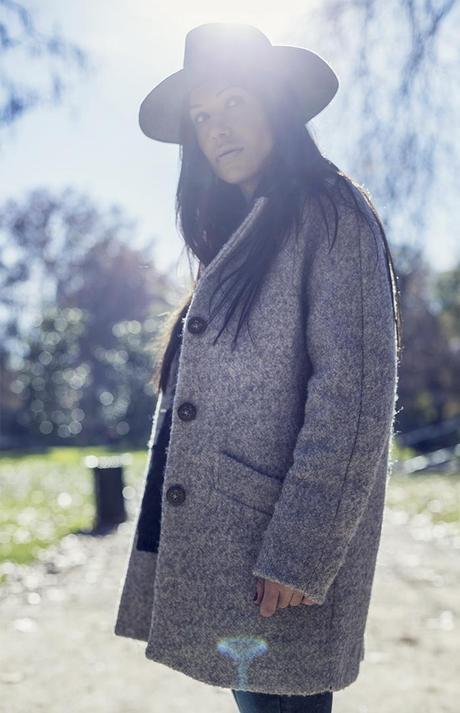 street style barbara crespo grey pepe jeans red boots fashion blogger outfit blog de moda street style barbara crespo grey pepe jeans red boots fashion blogger outfit blog de moda