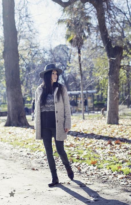 street style barbara crespo grey pepe jeans red boots fashion blogger outfit blog de moda street style barbara crespo grey pepe jeans red boots fashion blogger outfit blog de moda