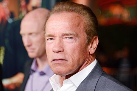 Arnold Schwarzenegger podría ser “Deathstroke”
