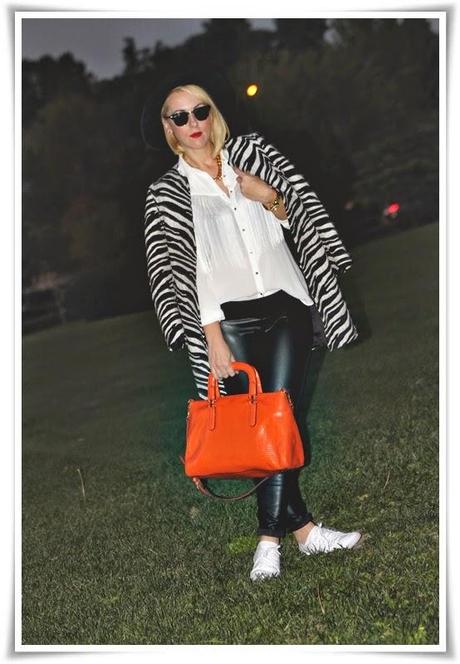 Nuestra bloguera de moda @Loqllevelarubia nos trae hoy… Orange bag is the new black