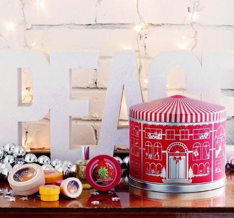 carrusel musical con productos para  regalo