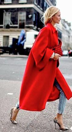 STREET STYLE INSPIRATION; THE RED TOUCH.-