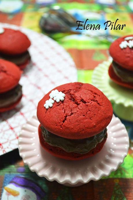 Red velvet whoopie pies rellenos de nutella
