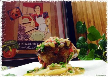 Paletilla de cordero en salsa con chalotas confitadas Paletilla de cordero en salsa con chalotas confitadas