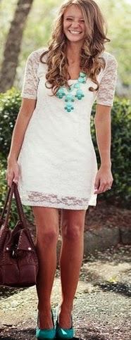 COMO COMBINAR UN VESTIDO BLANCO 