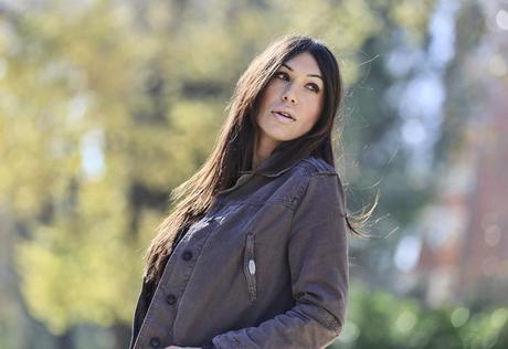 street style barbara crespo hake jacket military the corner shop slip on fashion blogger outfit blog de moda