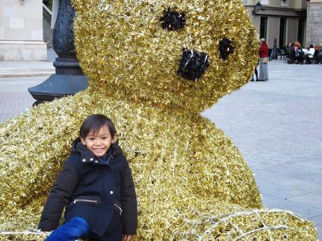 Alicia en ... Plaza de María Pita en Navidad ... nos preparamos para los Reyes Magos