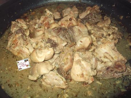 POLLO AL AJILLO EN PIZZA PAN