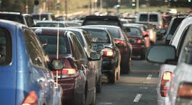 Comienza a regir el nuevo impuesto verde a los vehículos motorizados