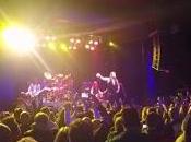 Vídeo: Sebastian Bach detiene concierto después asistente empujara madre años