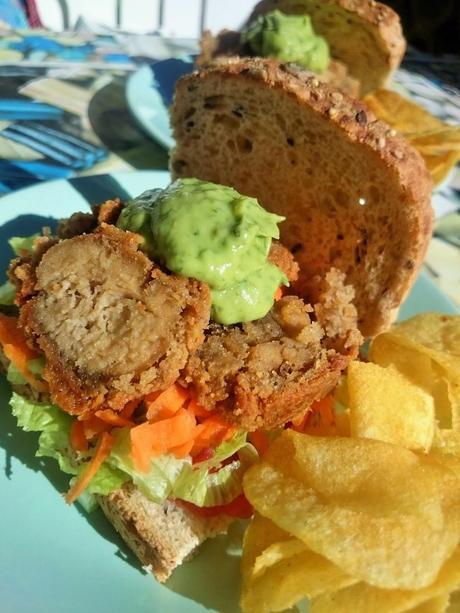 Sandwich de pollo vegano