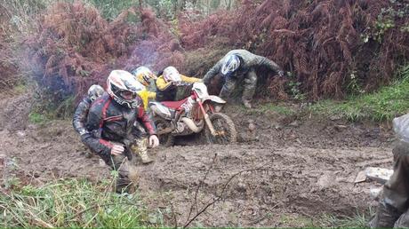 CRONICA, SAN SILVESTRE CAMPERA, en LLANERA  by JAIRO CARCEDO MONTES