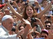 ¿Cuánta gente Papa Francisco catorce?