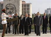 diferencia entre comparten algo similar