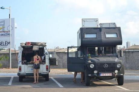 Encontramos un espacio en la costanera del río, un área que se recuperó de las favelas y fue rehabiitada.