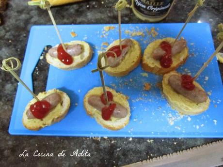 Canapés de salchichas con trufa