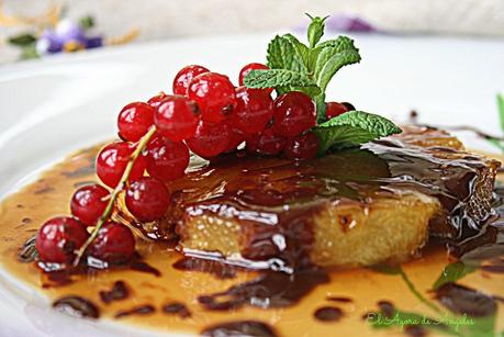 piña flambeada, Amaretto, salsa de chocolate,postres