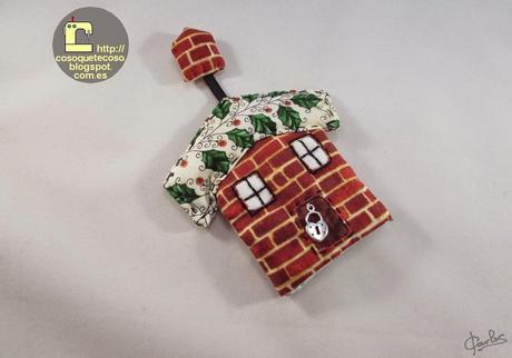 Llavero casita de patchwork