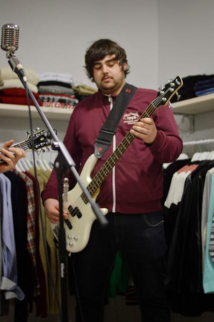 MÚSICA, MODA Y BALANCE EL VESTIDOR ARZUA