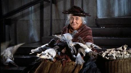 La mágica mujer que daba de comer a las palomas