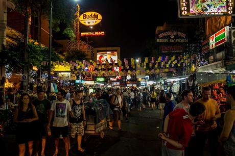 Khaosan Road por la noche