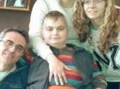 Sanidad deniega tratamiento niño enfermedad Duchenne