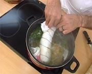 TOSTADAS DE TOMATES CON PAVO