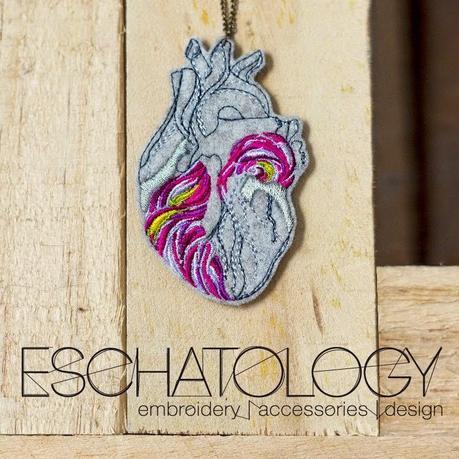 ESCHATOLOGY, accesorios con otra belleza