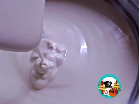 Tejas de chocolate blanco con frutos rojos