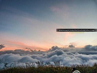 Ruta  Los Fortines del Ávila al atardecer
